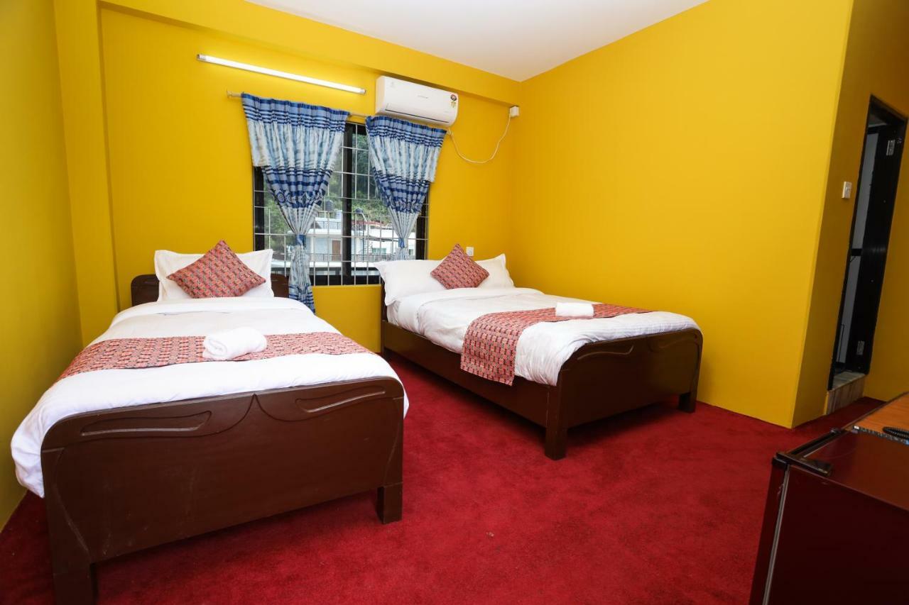 Hotel Blue Magnet Покхара Екстер'єр фото